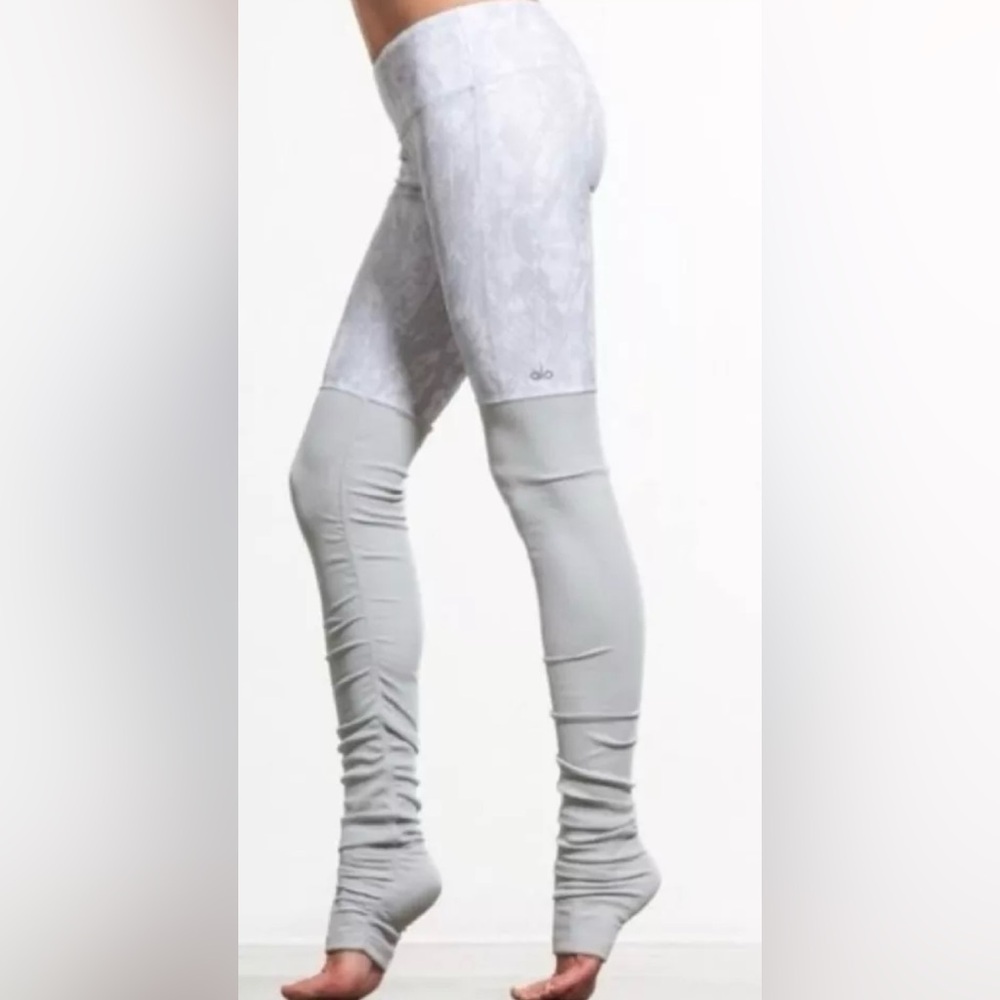 Alo Yoga Vapor Python Snakeskin Goddess leggings size xs